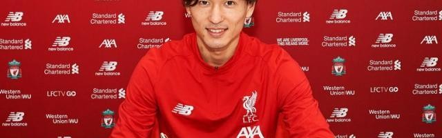 星空体育官方入口-【说点球事】日本球员的女友身材都这么惹火？！