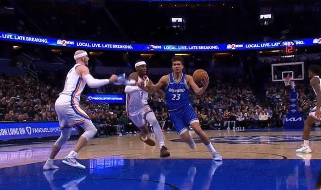 星空体育官网-卡鲁索“鞋防”成功被吹T：这可能是NBA最奇葩的犯规