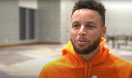 星空体育-库里：终老勇士是重要目标 怀斯曼需要着眼未来